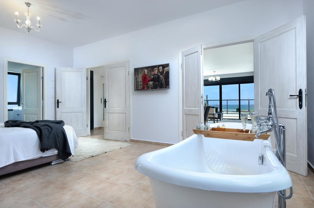 Yamim Suites On The Beach Shavei Tzion Exterior foto